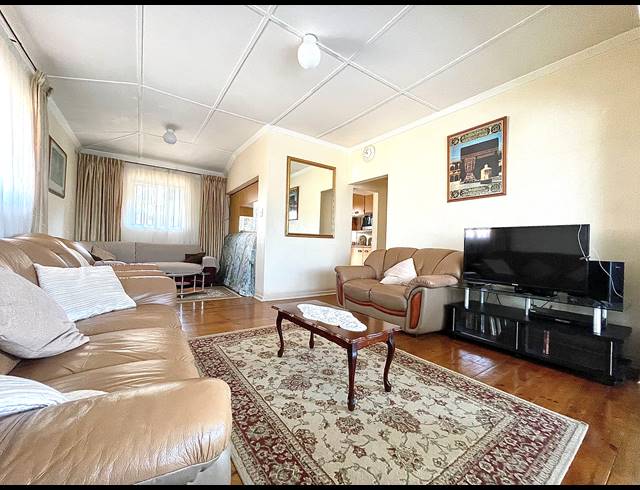 3 BEDROOM HOUSE FOR SALE IN WOODLANDS